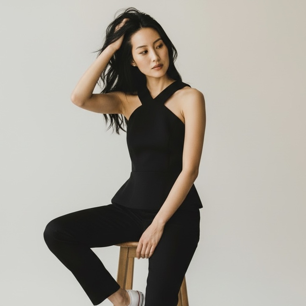 BCBG MAXAZRIA Structured Black Halter Top XS